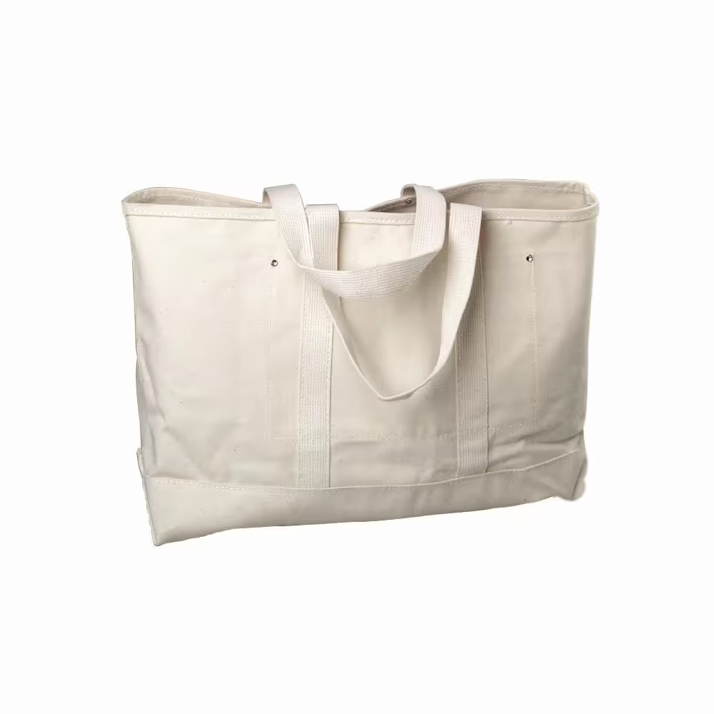 Fashion must-have: Beige canvas tote bag